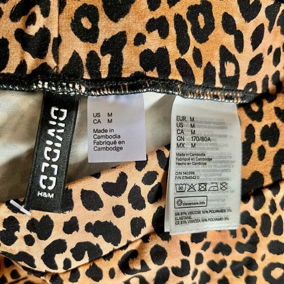 NWOT/H&M  Leopard🐆print leggings/side striped/elasticized cover waist 🤎❤️🖤🤍 - Picture 3 of 3
